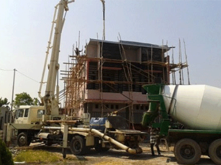 Fungsi Concrete Pump (Pompa Beton) dan Keuntungannya
